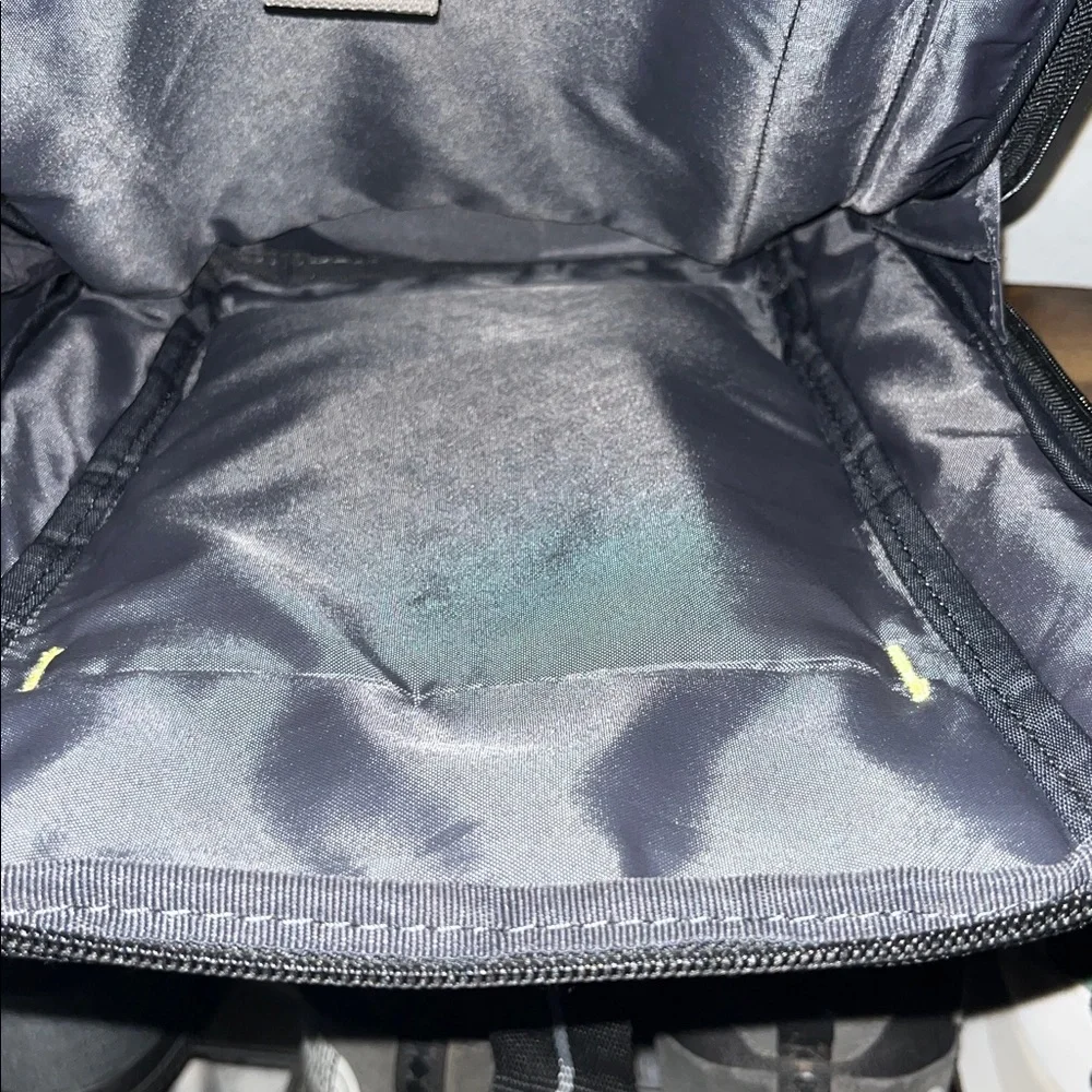 Solo Black and Gray Messenger Travel Bag- Good used condition.